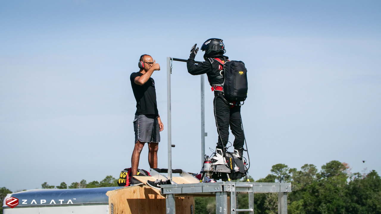 Flyboard air. Zapata JETRACER. Запата флайборд. Реактивная доска.